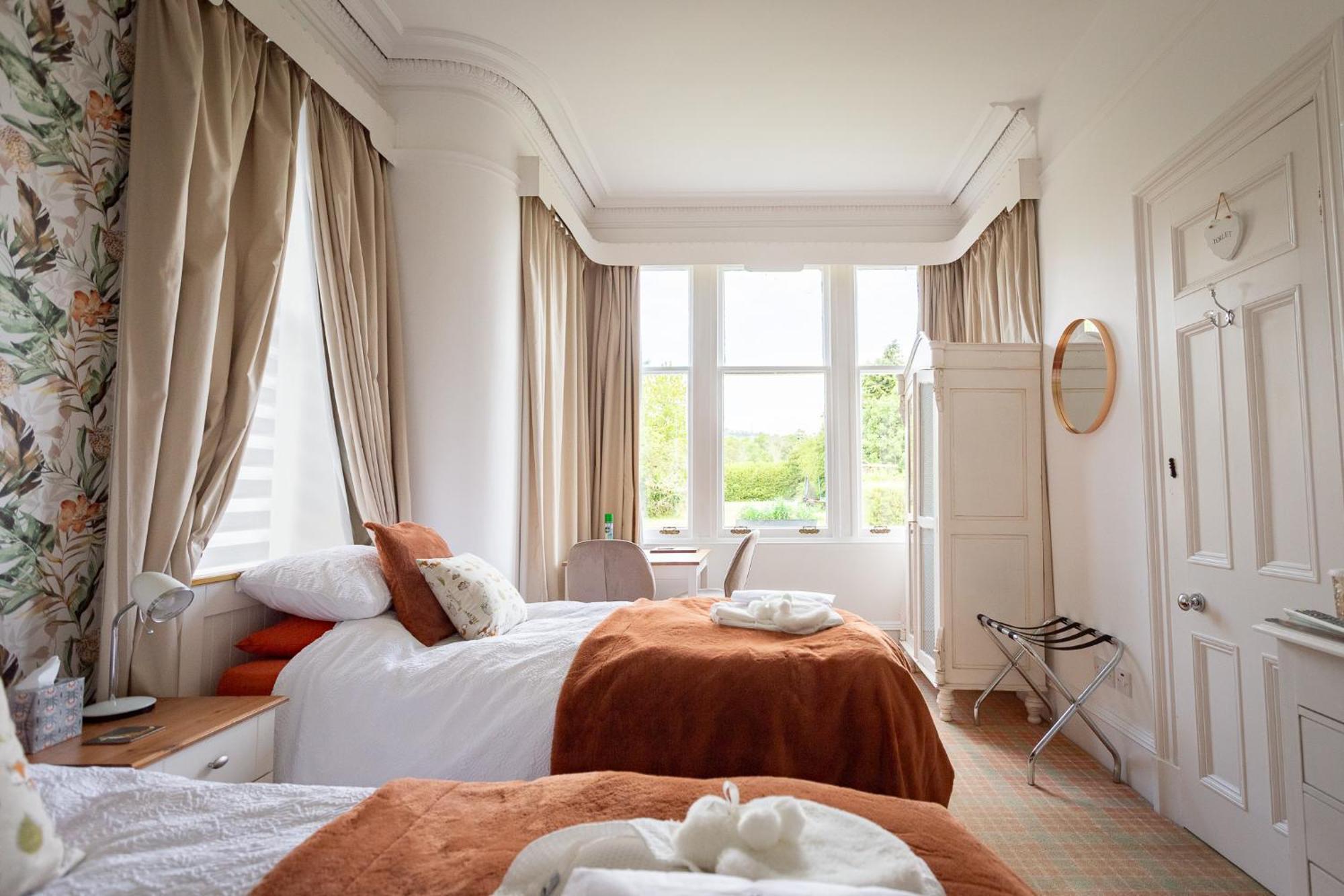 Chrialdon House Hotell Beauly Exteriör bild